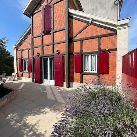 La Petite Angerienne Villa Saint-Jean-d'Angely Exterior photo